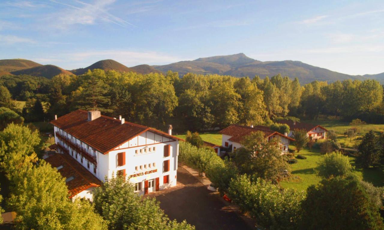 Hotel Pyrenees Atlantique Saint-Pee-sur-Nivelle Exterior photo