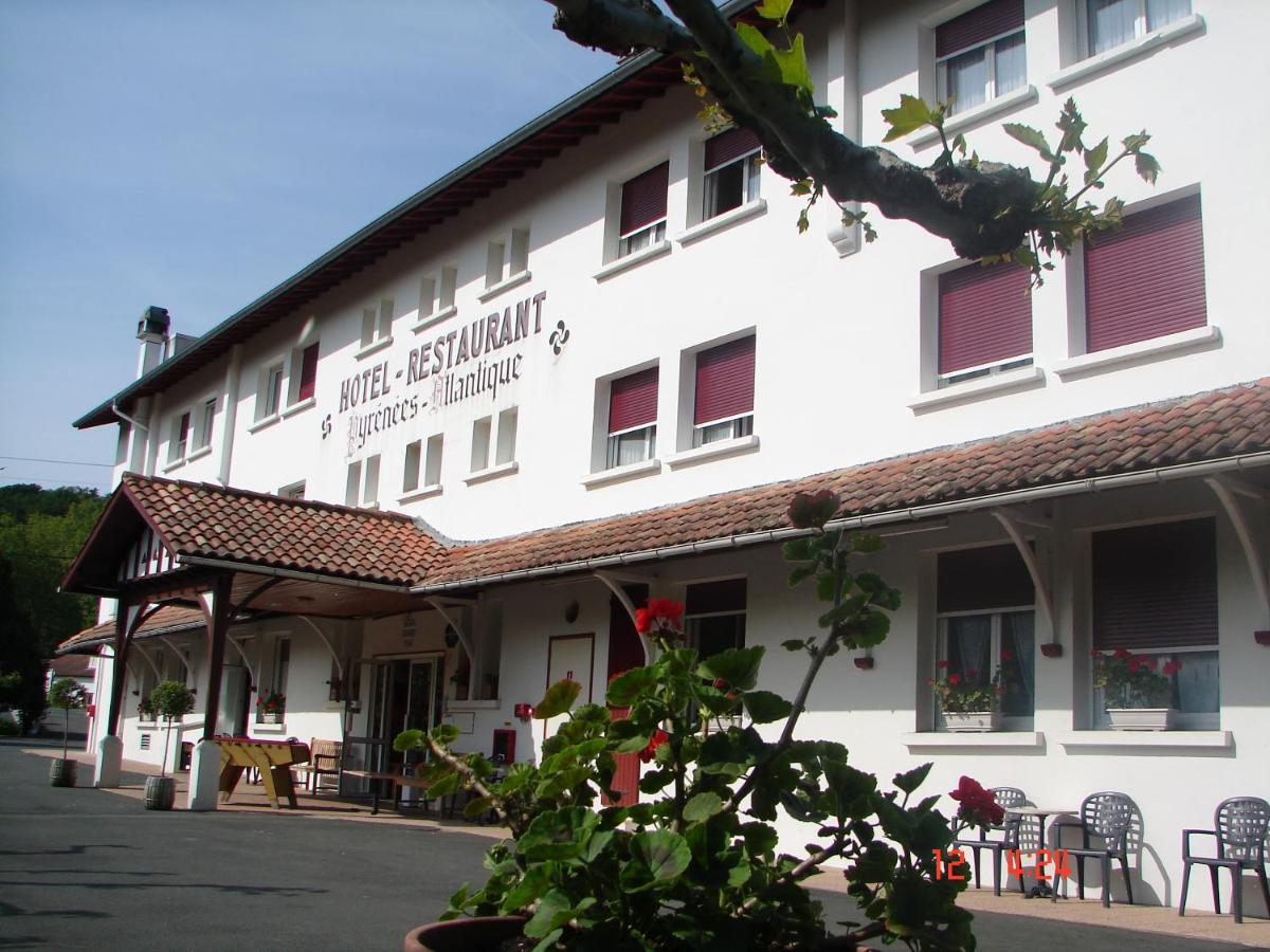 Hotel Pyrenees Atlantique Saint-Pee-sur-Nivelle Exterior photo