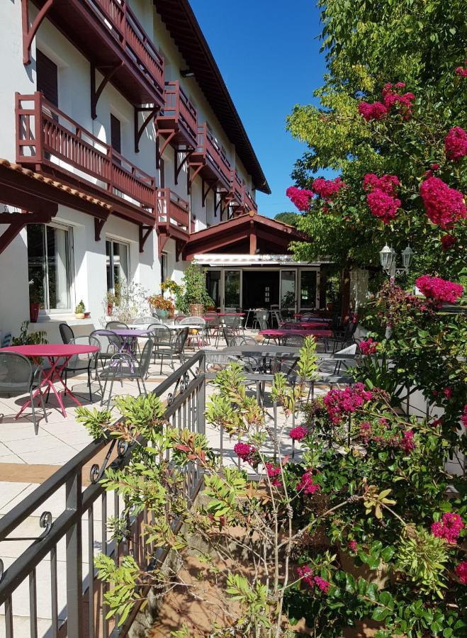 Hotel Pyrenees Atlantique Saint-Pee-sur-Nivelle Exterior photo