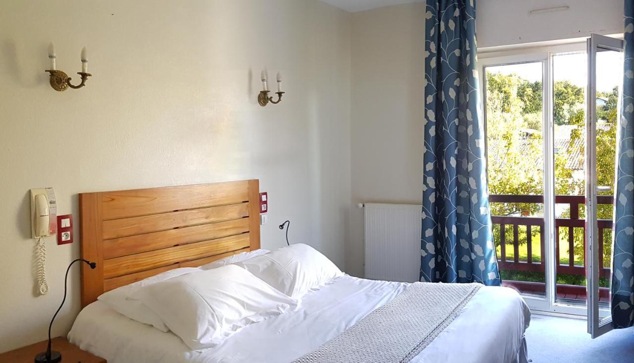 Hotel Pyrenees Atlantique Saint-Pee-sur-Nivelle Exterior photo